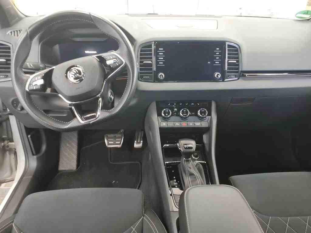 Skoda Karoq 2023 г. Серый, пробег 56100 км