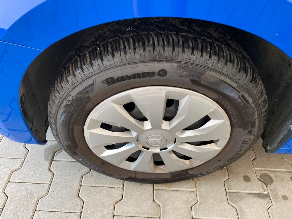 Skoda Fabia 2023 г. Синий, пробег 45440 км