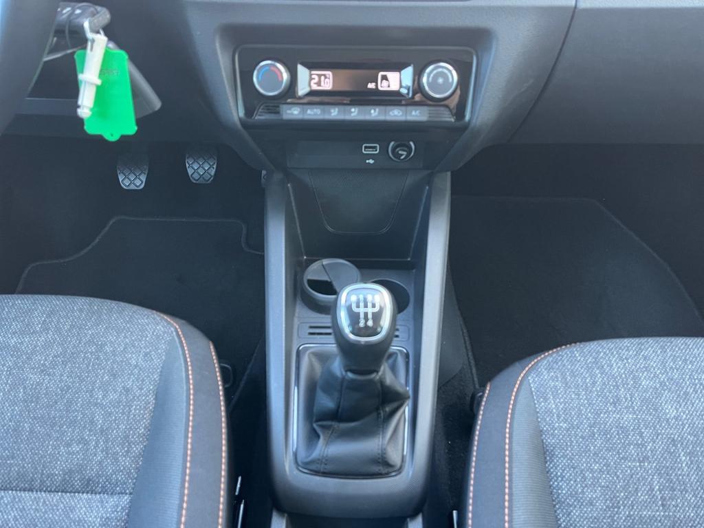 Skoda Fabia 2022 г. Синий, пробег 38337 км