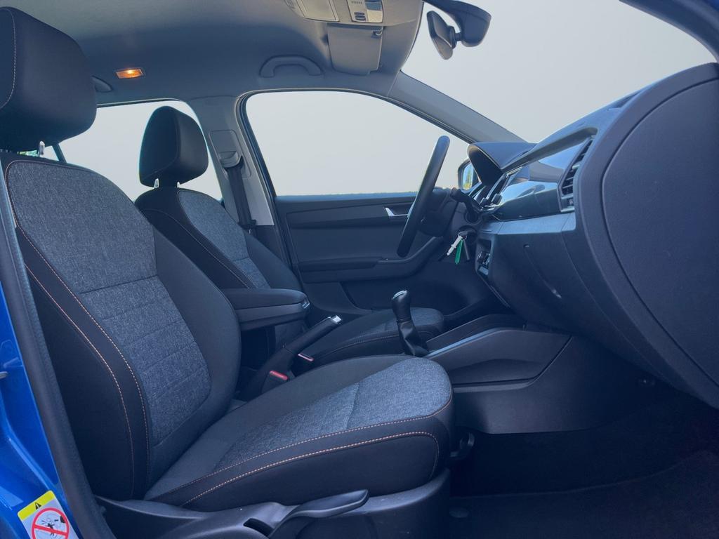 Skoda Fabia 2022 г. Синий, пробег 38337 км
