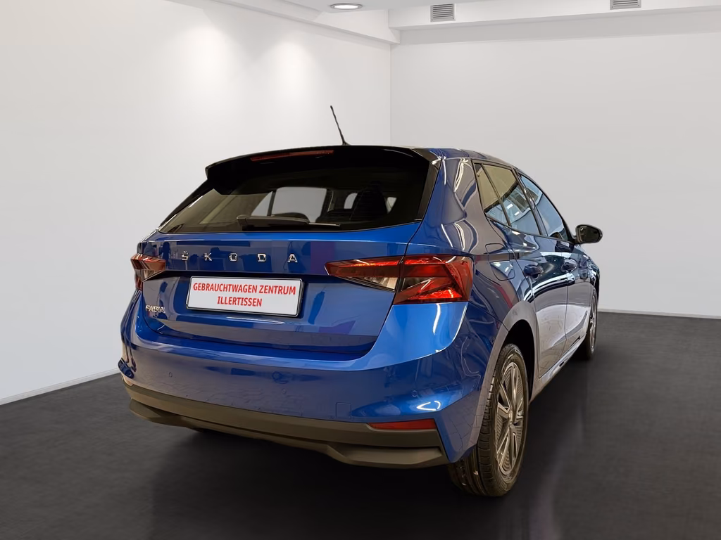 Skoda Fabia 2022 г. Синий, пробег 50533 км