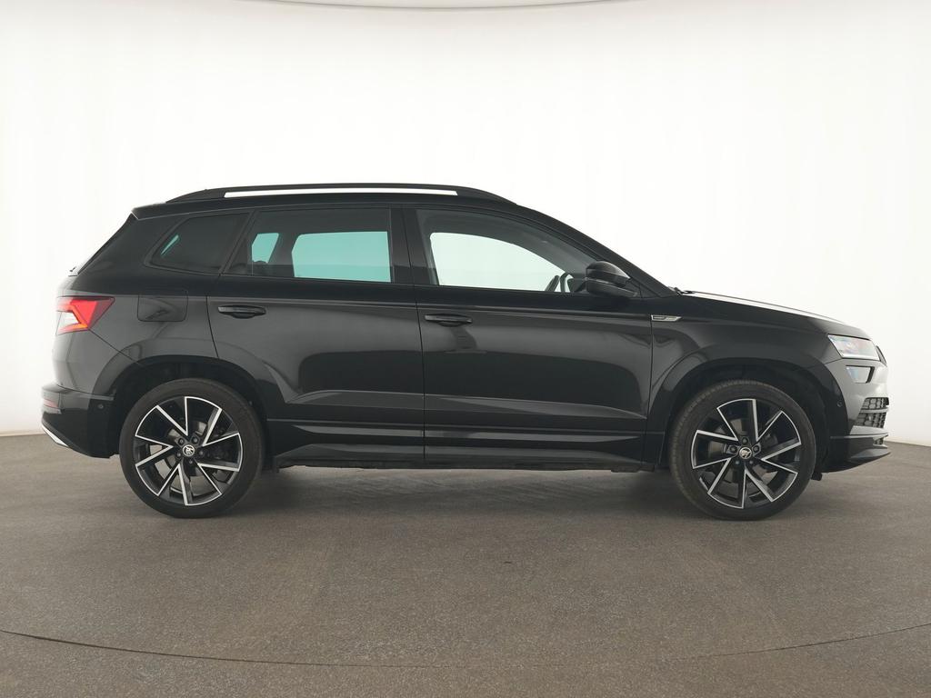 Skoda Karoq 2022 г. Чёрный, пробег 55413 км