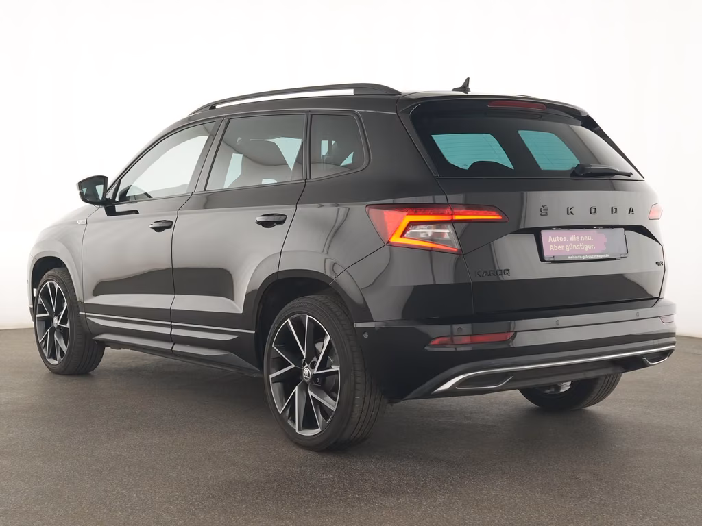 Skoda Karoq 2022 г. Чёрный, пробег 55413 км