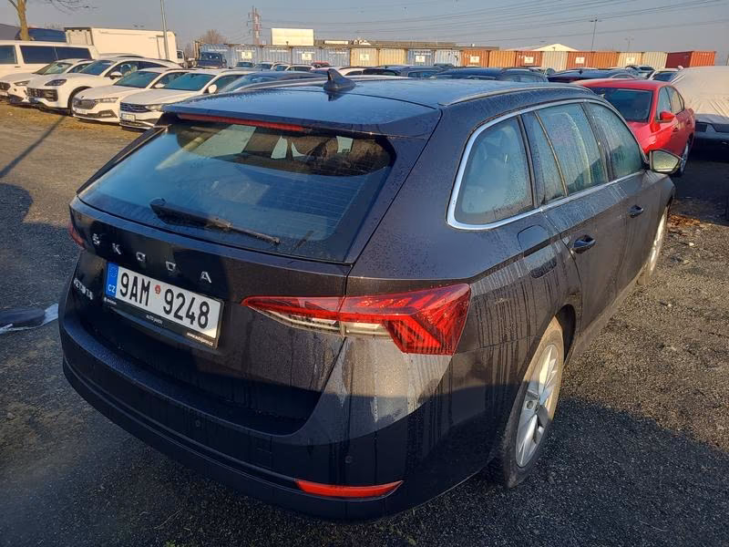 Skoda Octavia 2022 г. Чёрный, пробег 52249 км