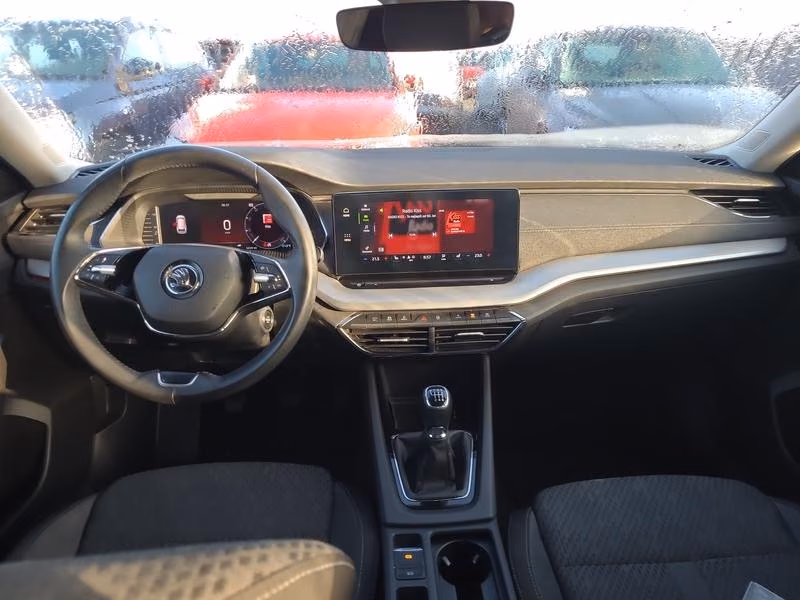 Skoda Octavia 2022 г. Чёрный, пробег 52249 км