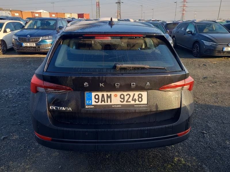 Skoda Octavia 2022 г. Чёрный, пробег 52249 км