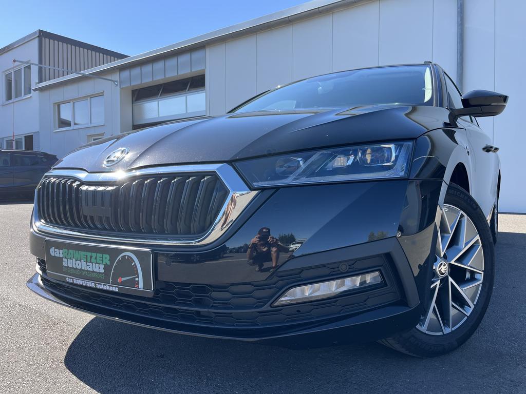 Skoda Octavia 2023 г. Чёрный, пробег 59987 км