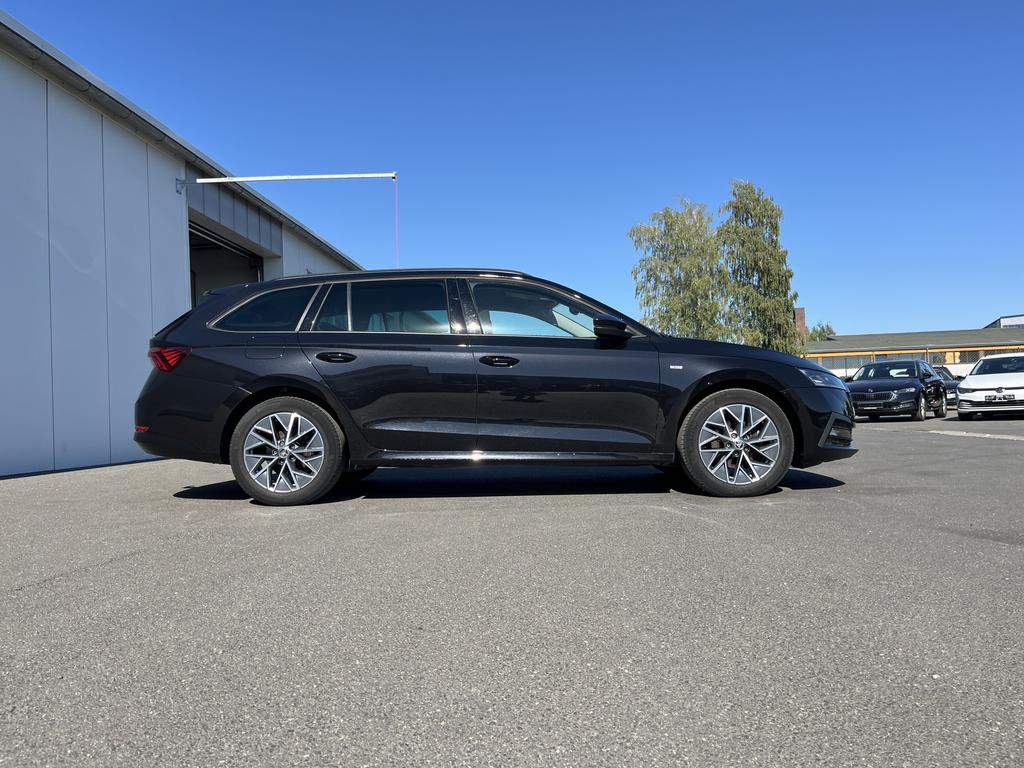 Skoda Octavia 2023 г. Чёрный, пробег 59987 км