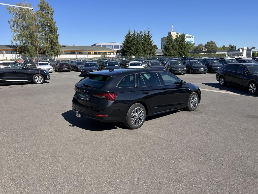 Skoda Octavia 2023 г. Чёрный, пробег 59987 км