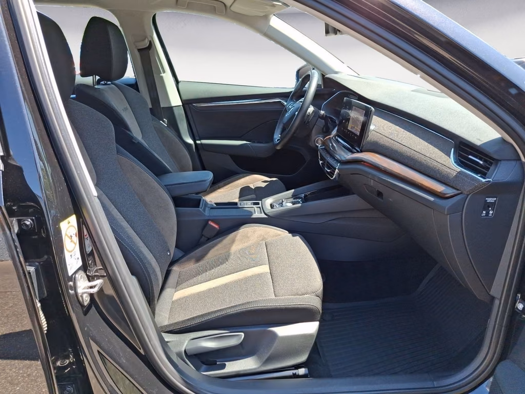 Skoda Octavia 2023 г. Чёрный, пробег 55067 км