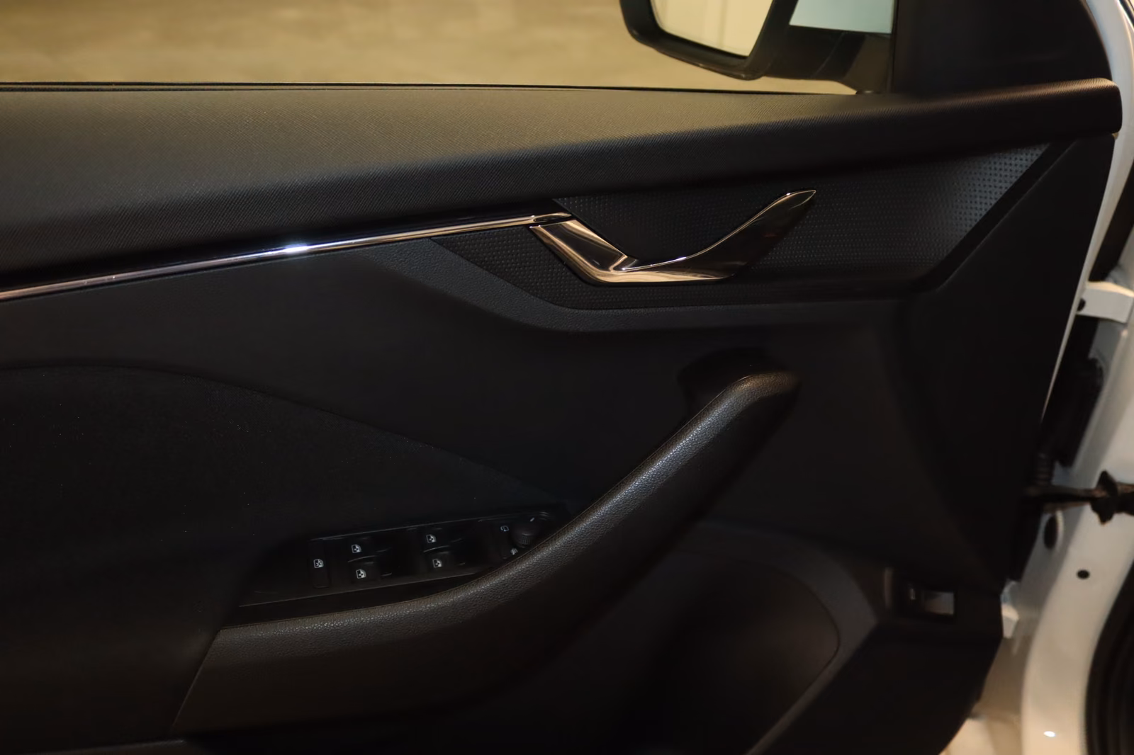 Skoda Kamiq 2021 г. Белый, пробег 39600 км