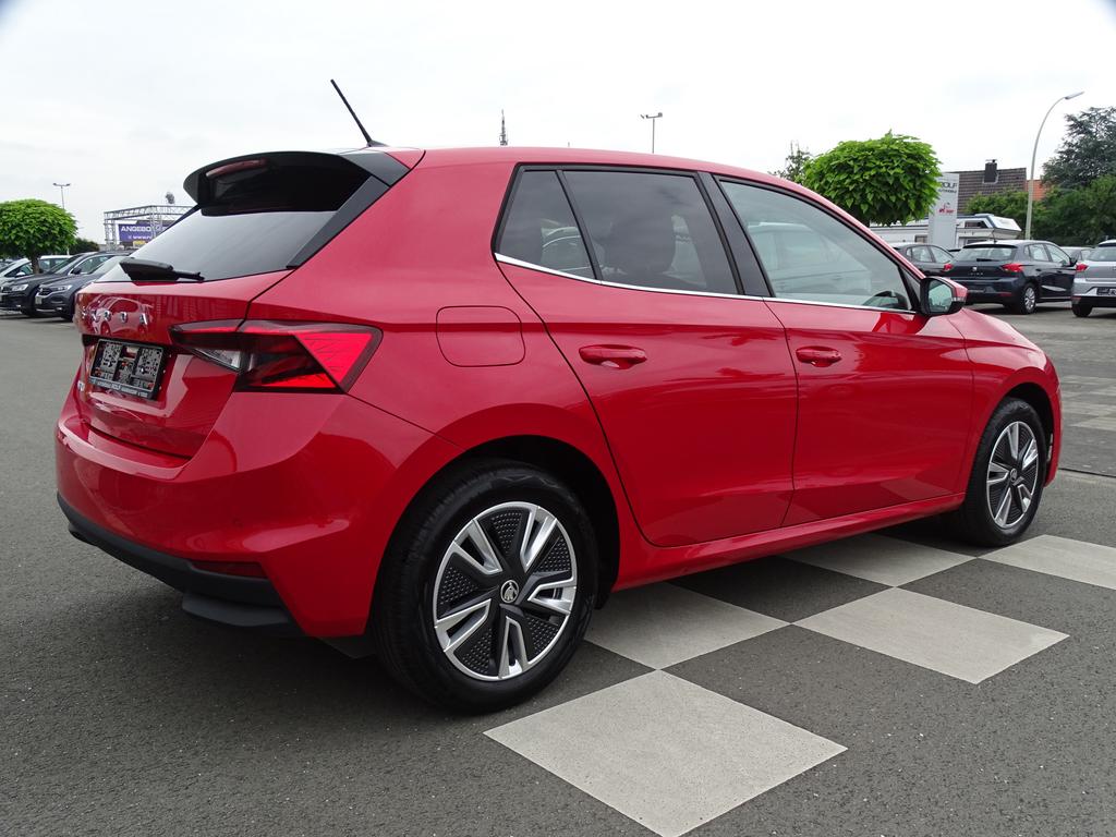 Skoda Fabia 2021 г. Красный, пробег 35112 км
