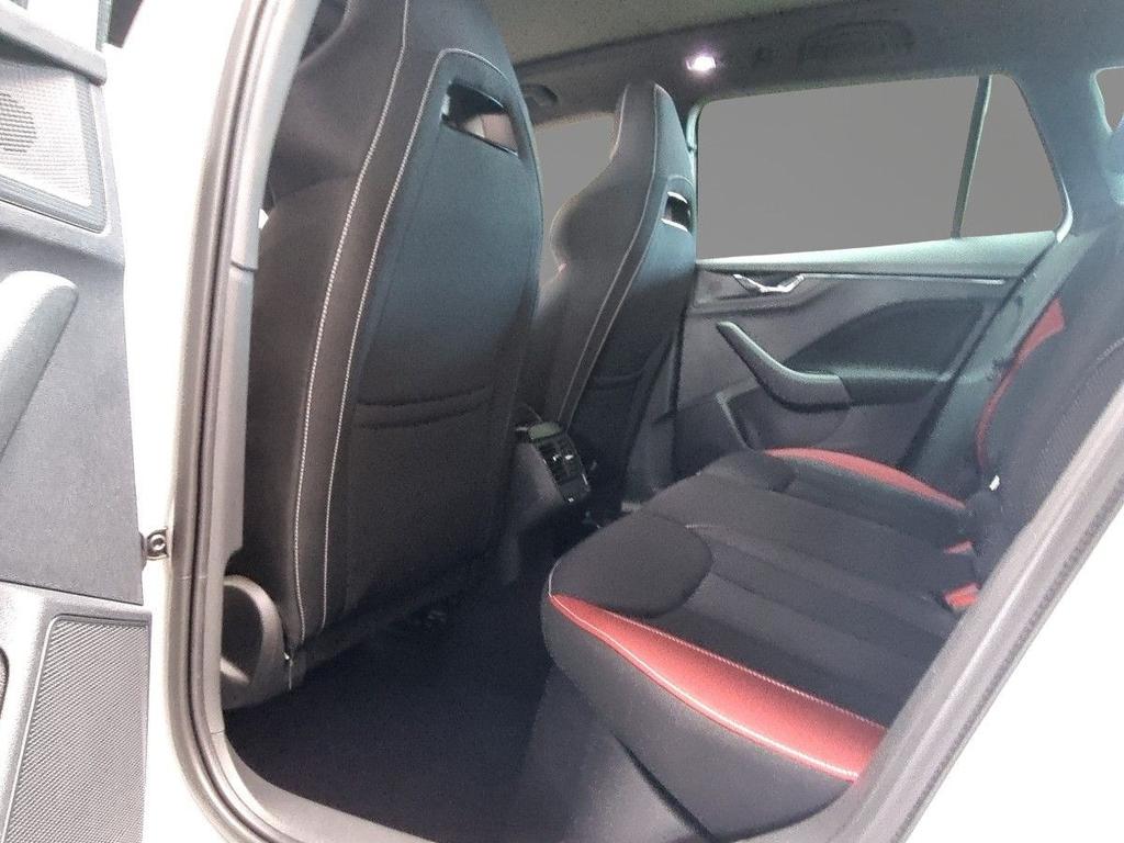 Skoda Kamiq 2022 г. Белый, пробег 43800 км