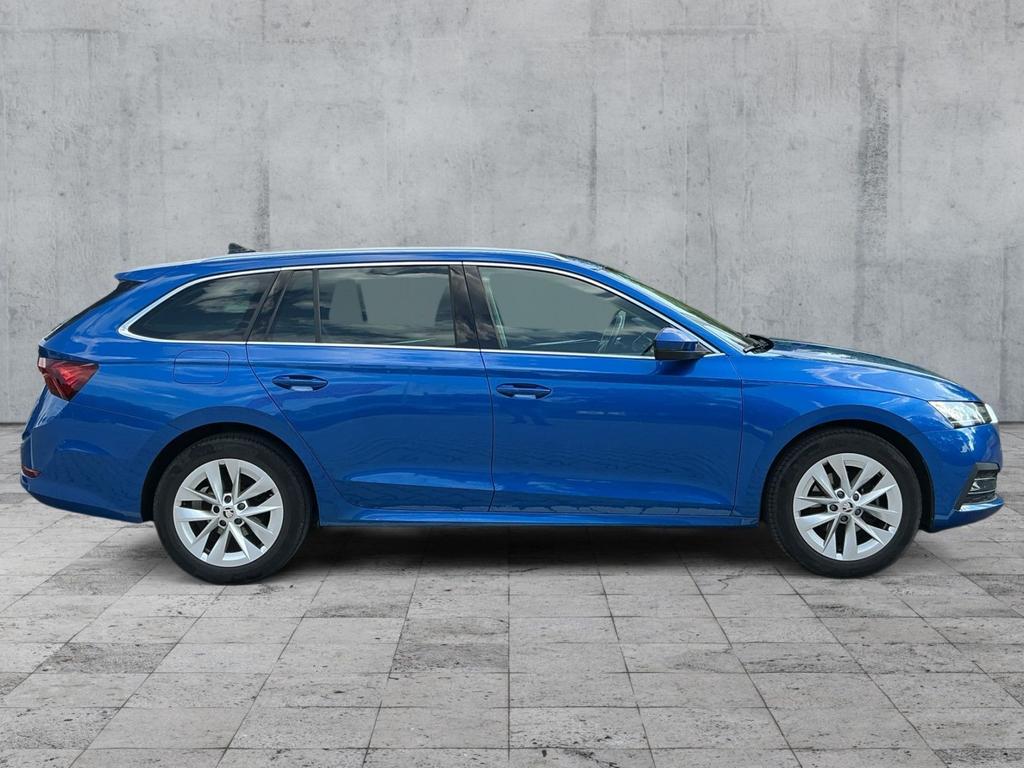 Skoda Octavia 2022 г. Синий, пробег 59763 км
