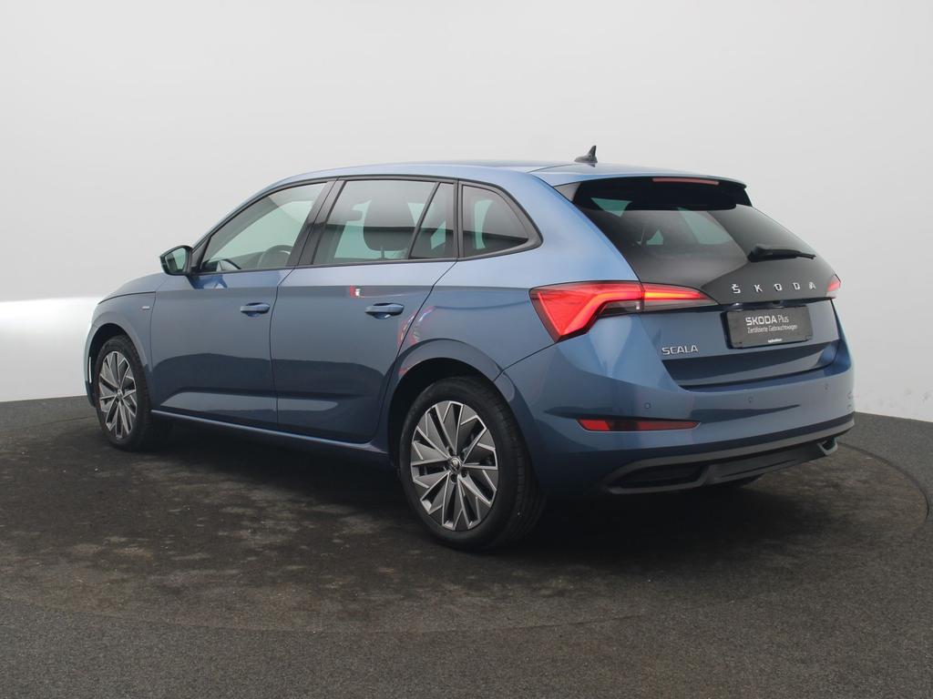 Skoda Scala 2022 г. Синий, пробег 43500 км