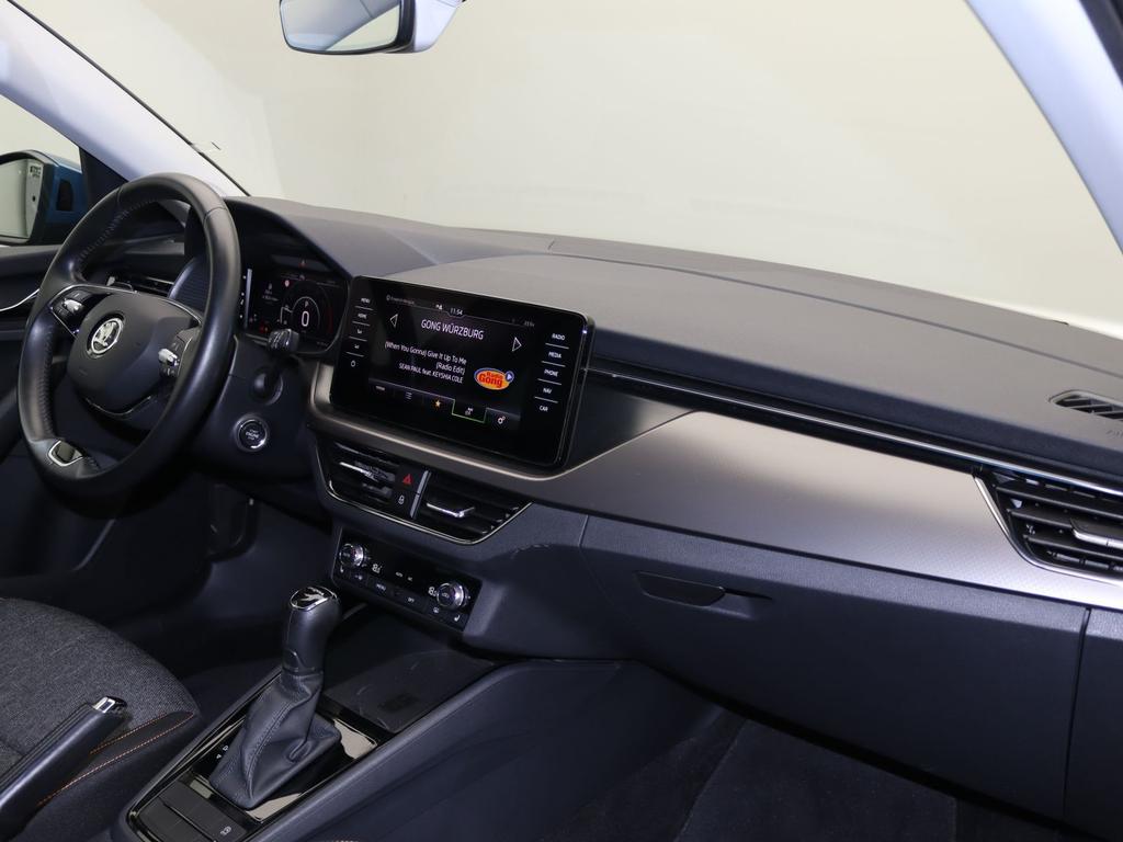 Skoda Scala 2022 г. Синий, пробег 43500 км