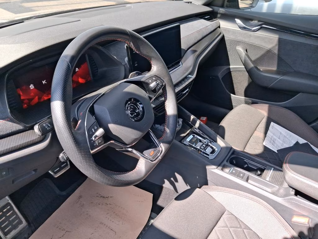 Skoda Octavia 2021 г. Серый, пробег 54355 км