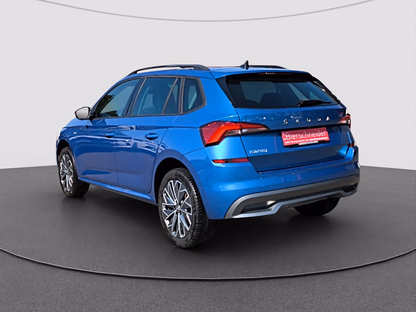 Skoda Kamiq 2023 г. Синий, пробег 45500 км