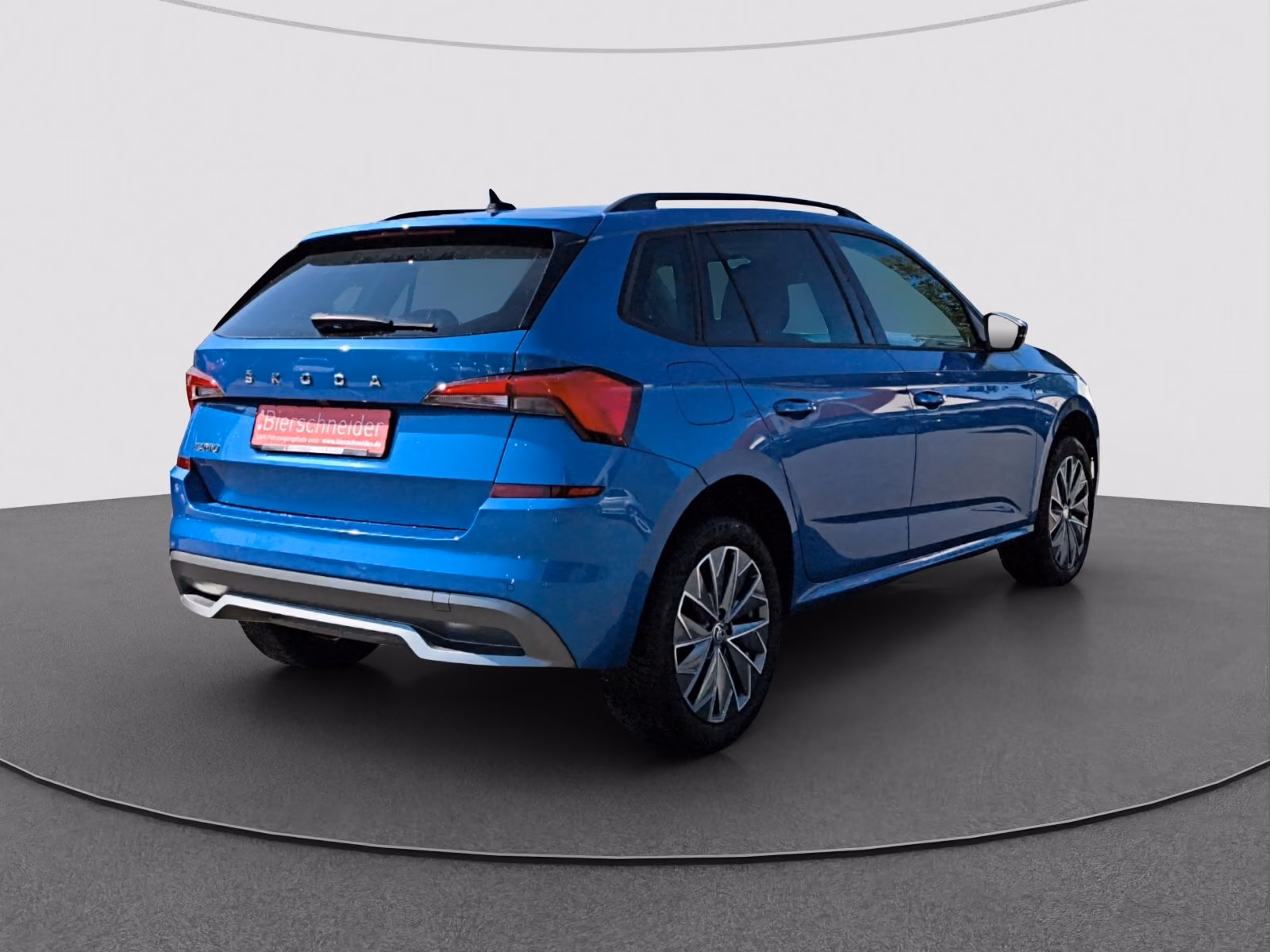 Skoda Kamiq 2023 г. Синий, пробег 45500 км