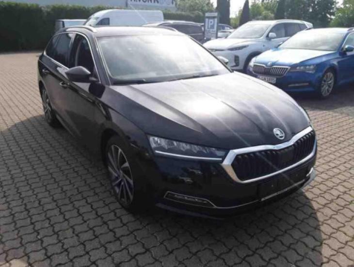 Skoda Octavia 2023 г. Чёрный, пробег 54862 км