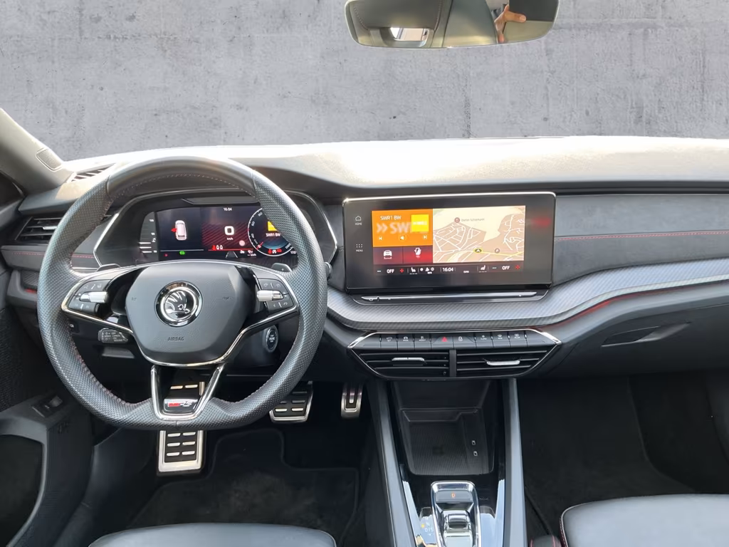 Skoda Octavia 2022 г. Белый, пробег 46463 км