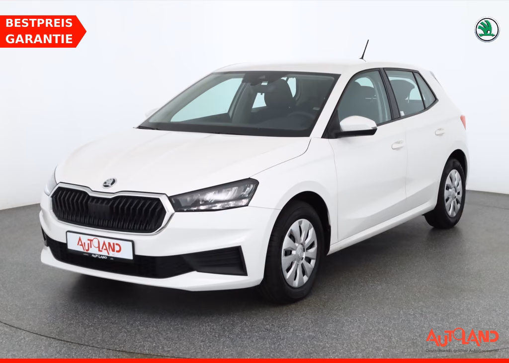 Skoda Fabia 2023 г. Белый, пробег 56944 км
