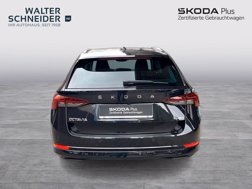 Skoda Octavia 2024 г. Чёрный, пробег 55300 км