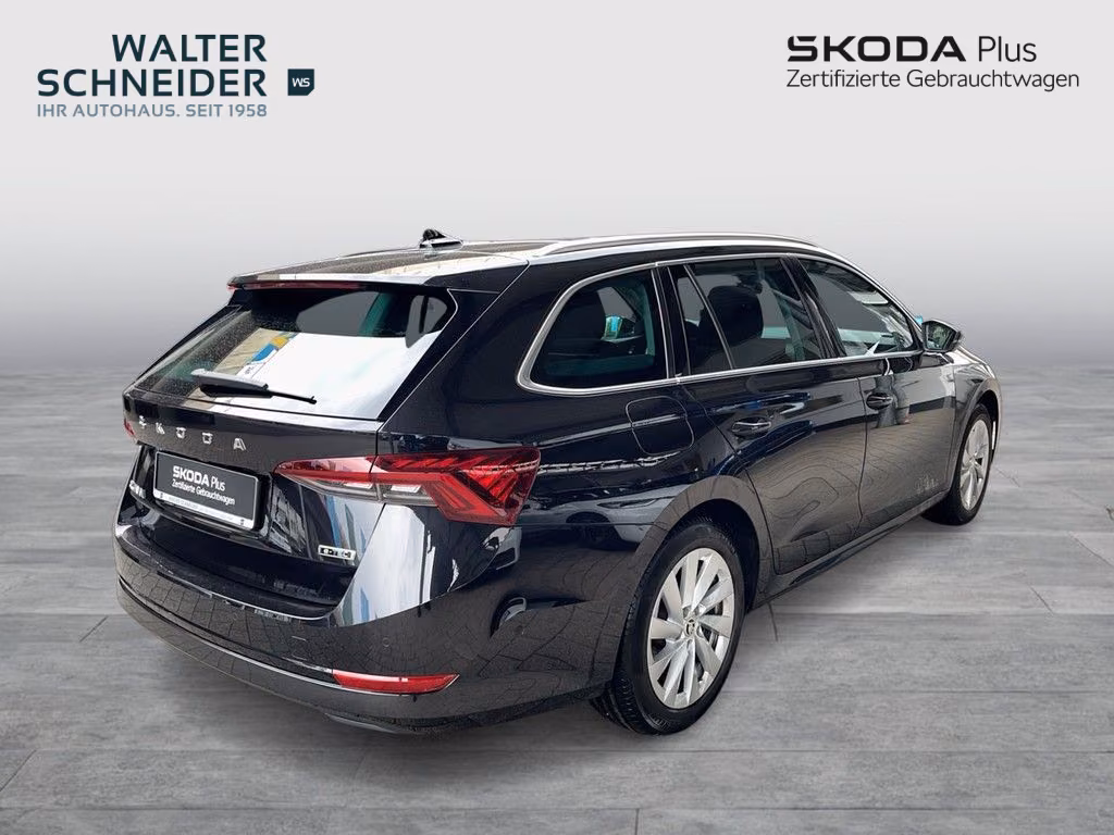 Skoda Octavia 2024 г. Чёрный, пробег 55300 км