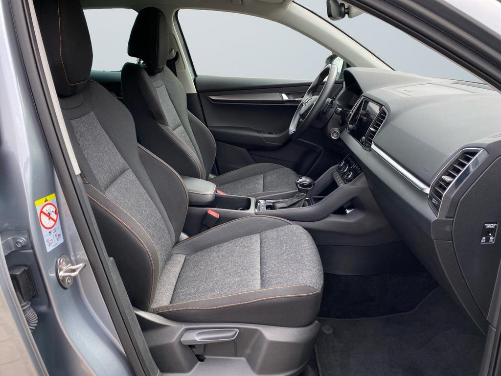 Skoda Karoq 2022 г. Серый, пробег 48373 км
