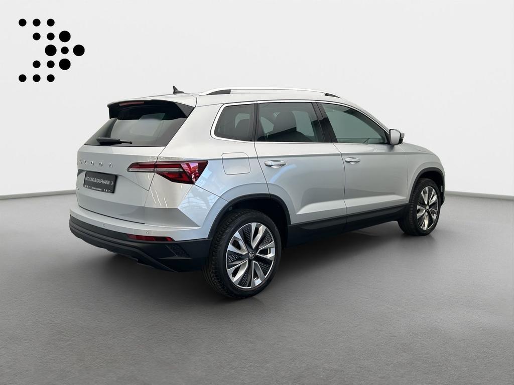 Skoda Karoq 2023 г. Серебристый, пробег 55390 км
