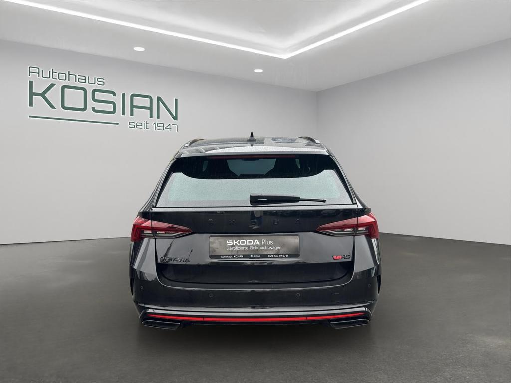 Skoda Octavia 2023 г. Чёрный, пробег 43842 км