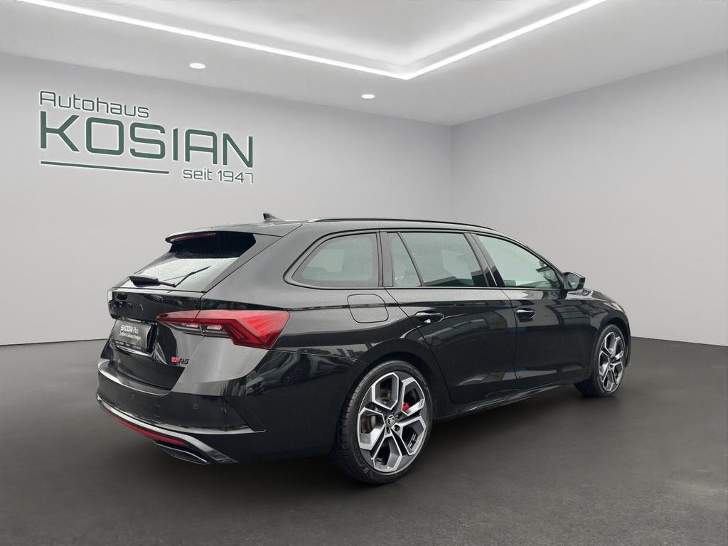 Skoda Octavia 2023 г. Чёрный, пробег 43842 км