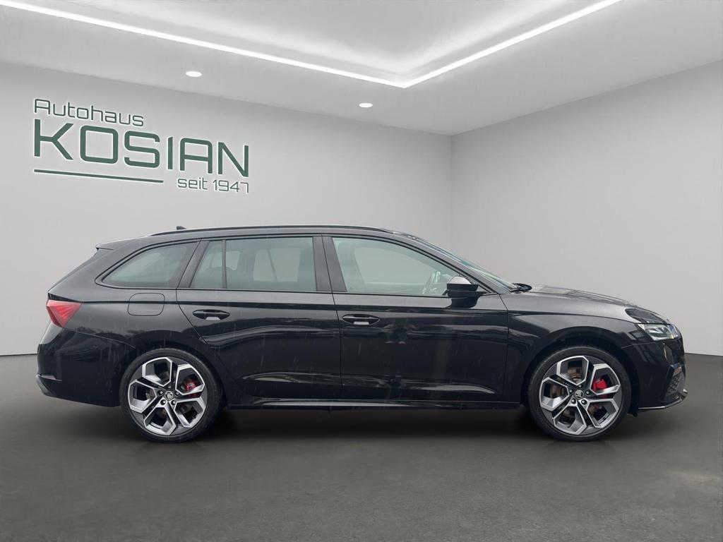 Skoda Octavia 2023 г. Чёрный, пробег 43842 км