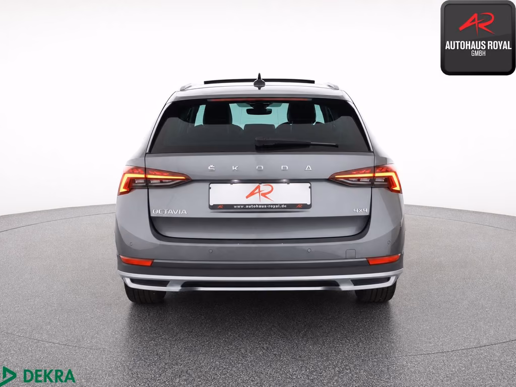 Skoda Octavia 2023 г. Серый, пробег 47612 км