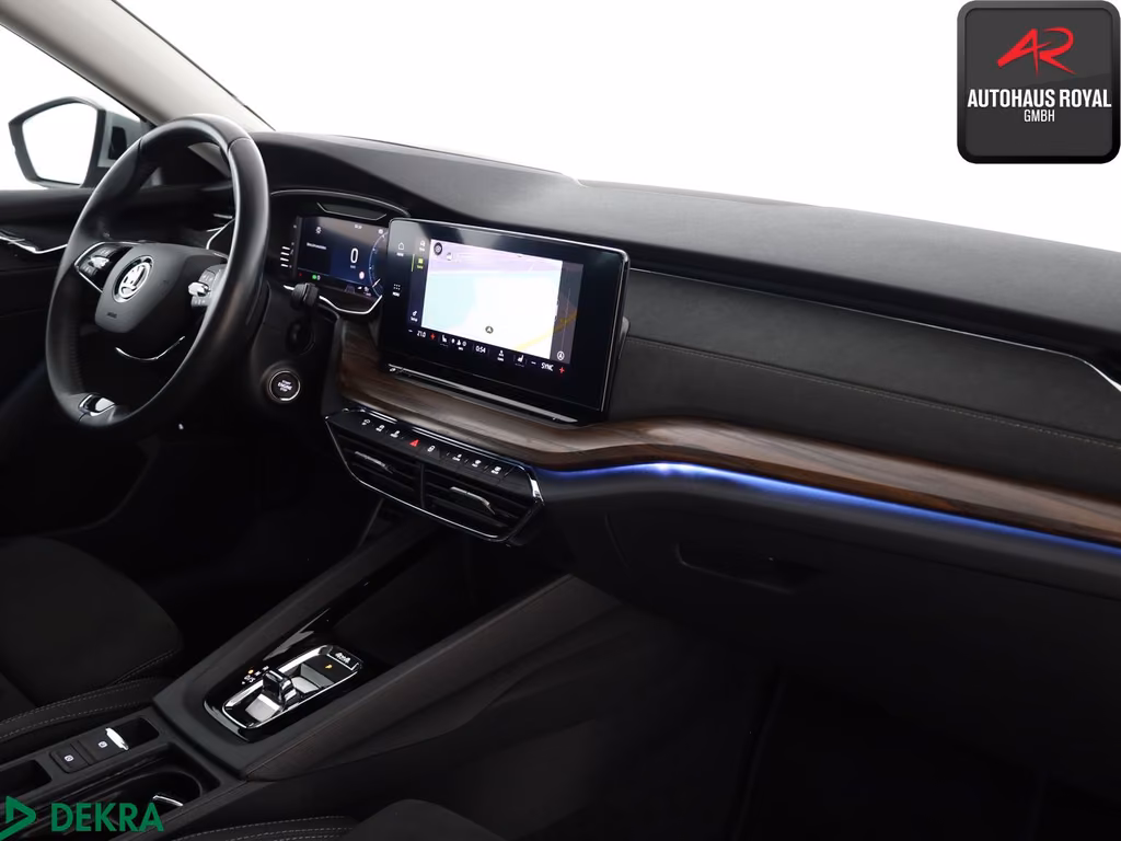 Skoda Octavia 2023 г. Серый, пробег 47612 км