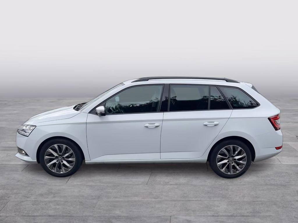 Skoda Fabia 2022 г. Белый, пробег 50553 км