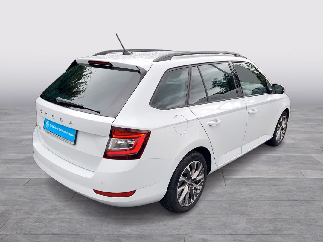 Skoda Fabia 2022 г. Белый, пробег 50553 км