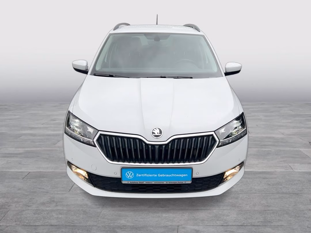Skoda Fabia 2022 г. Белый, пробег 50553 км