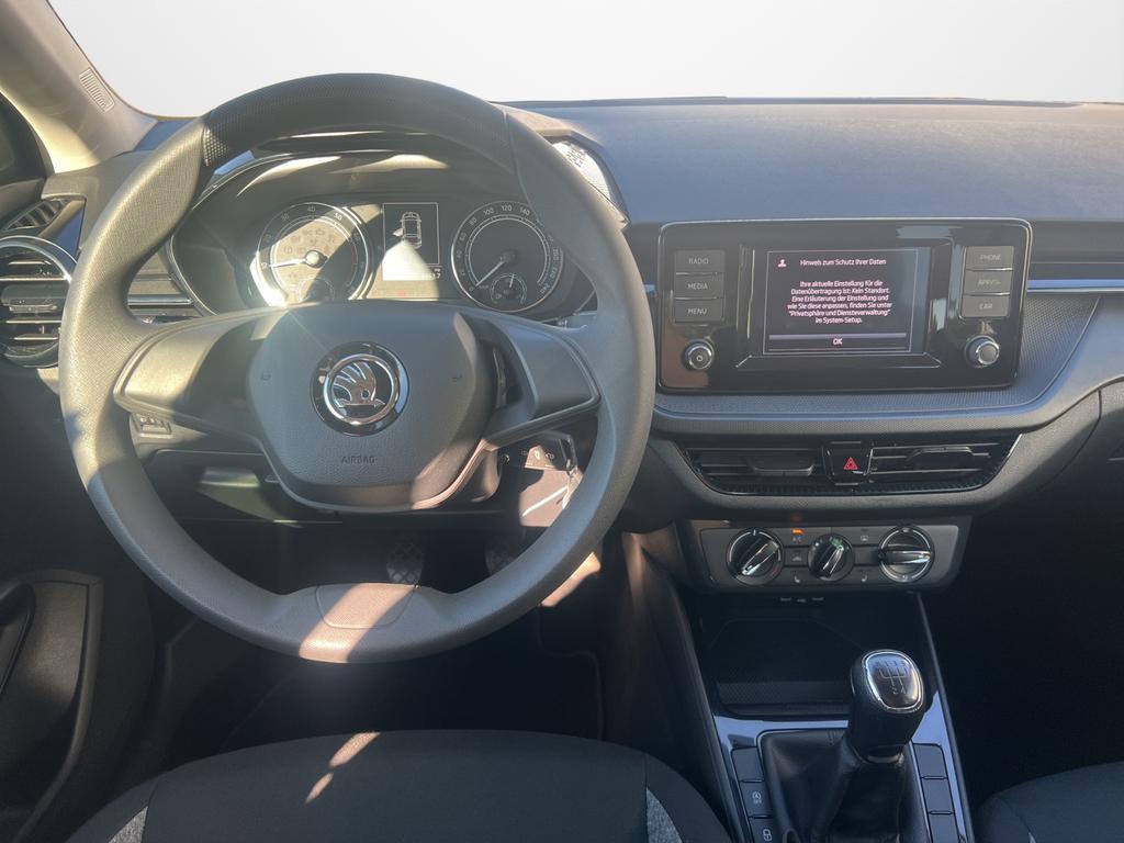 Skoda Fabia 2022 г. Белый, пробег 39229 км