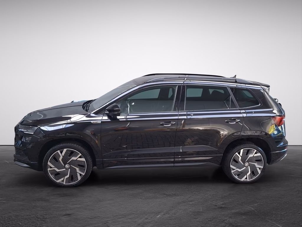 Skoda Karoq 2022 г. Чёрный, пробег 40121 км