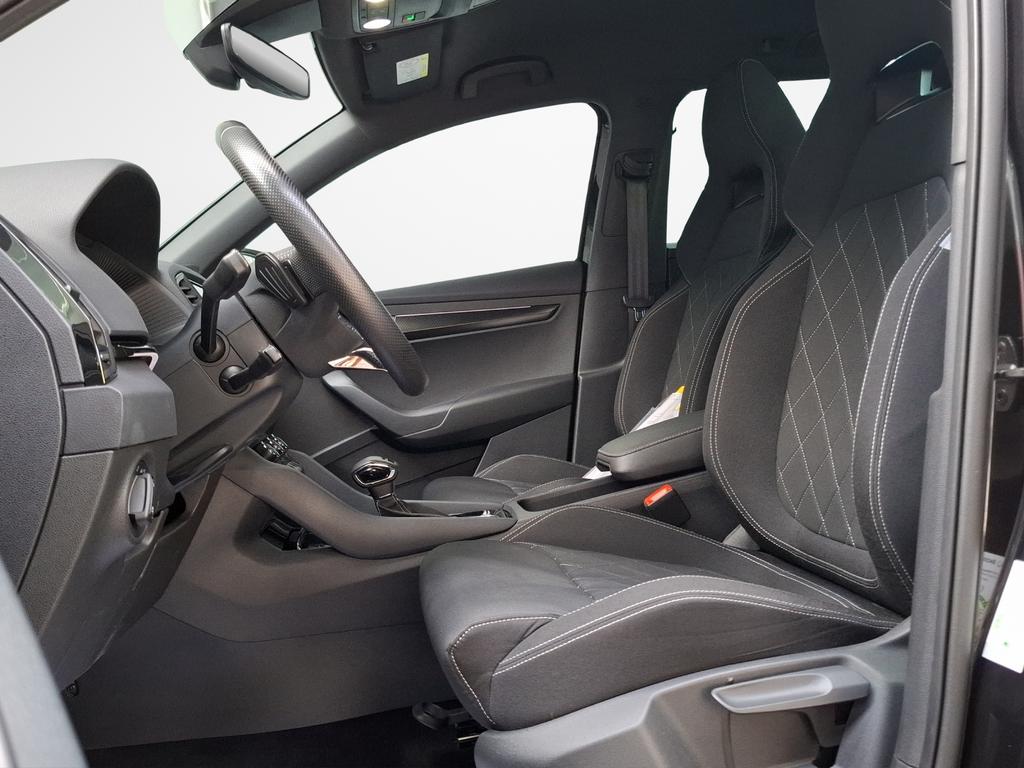 Skoda Karoq 2022 г. Чёрный, пробег 40121 км