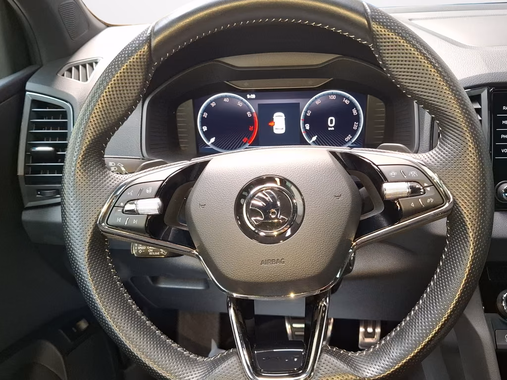 Skoda Karoq 2022 г. Чёрный, пробег 40121 км