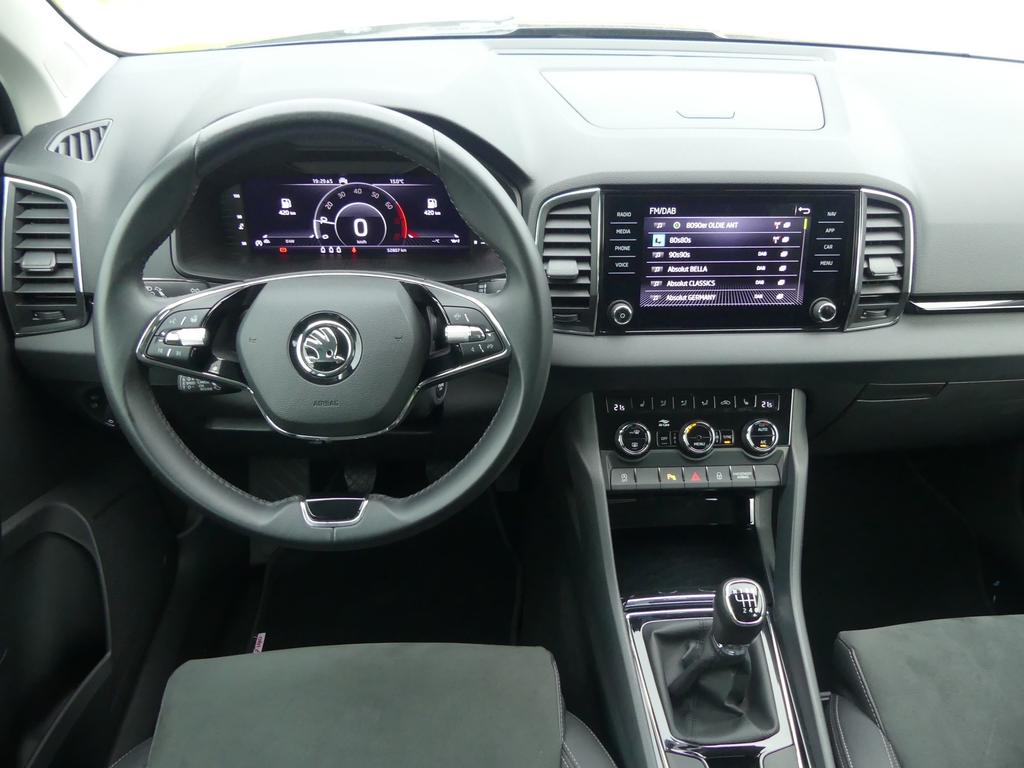 Skoda Karoq 2021 г. Серый, пробег 52806 км