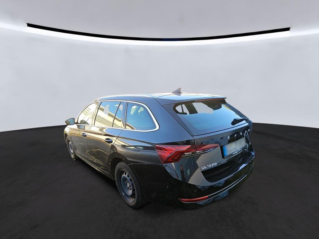 Skoda Octavia 2022 г. Чёрный, пробег 48151 км