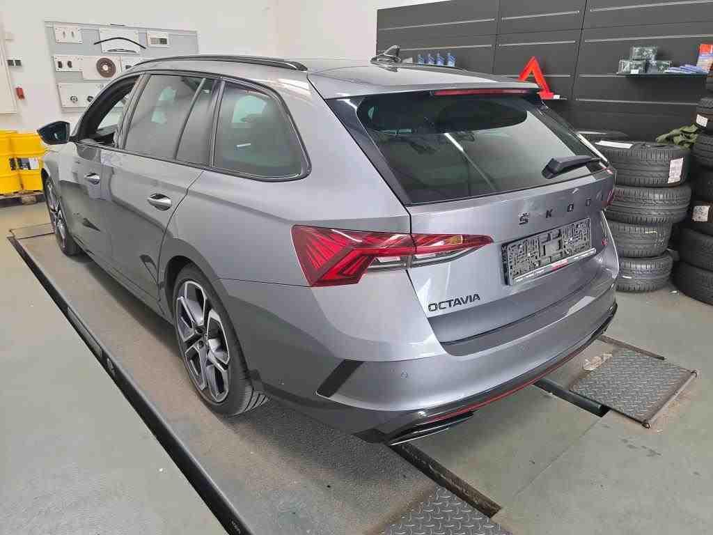 Skoda Octavia 2023 г. Серый, пробег 44800 км