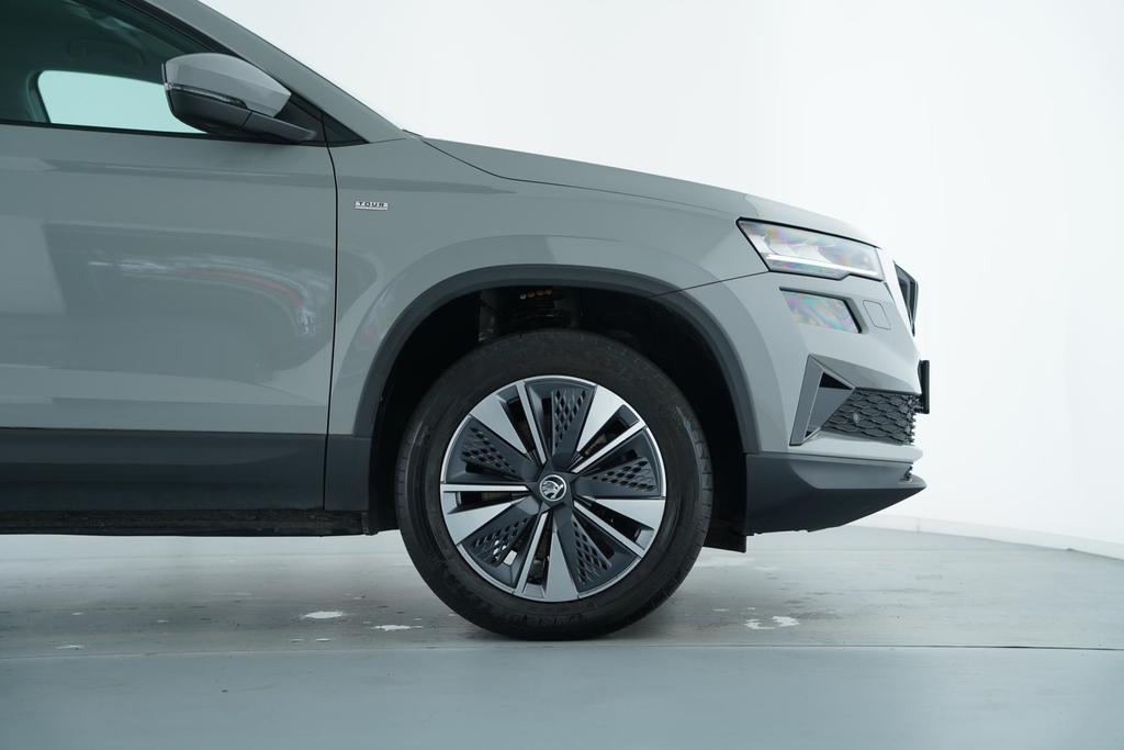Skoda Karoq 2022 г. Серый, пробег 37521 км