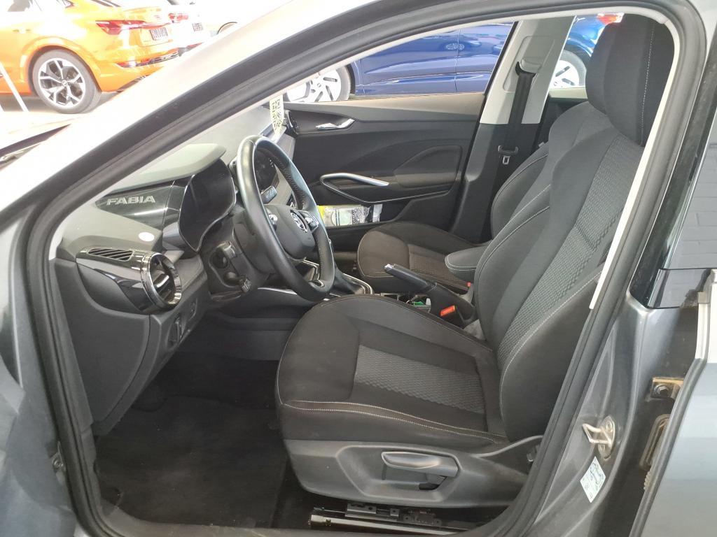 Skoda Fabia 2022 г. Серый, пробег 52023 км