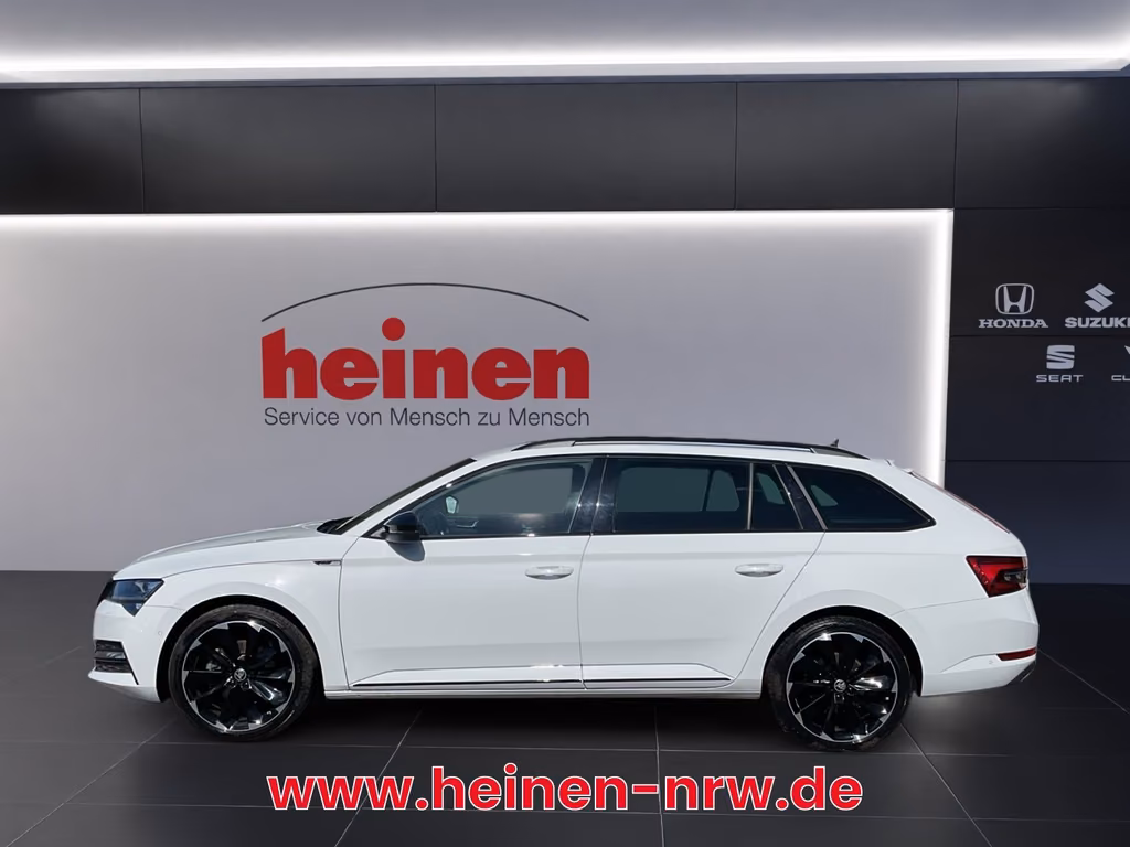 Skoda Superb 2023 г. Белый, пробег 59440 км