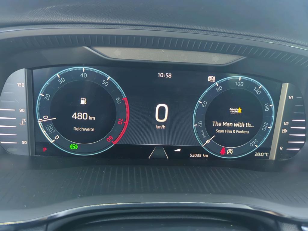 Skoda Octavia 2022 г. Чёрный, пробег 53035 км