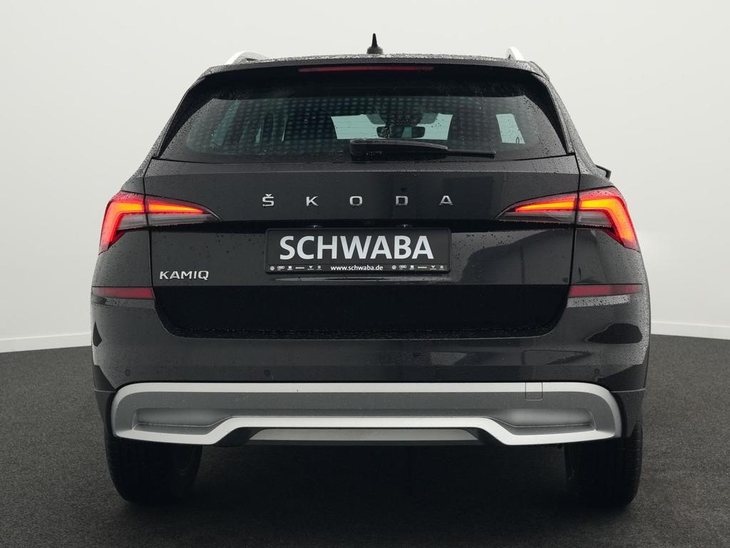 Skoda Kamiq 2022 г. Чёрный, пробег 33400 км